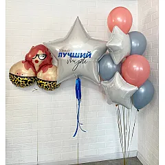Композиция латексных шаров с звездами и фигурой девушки